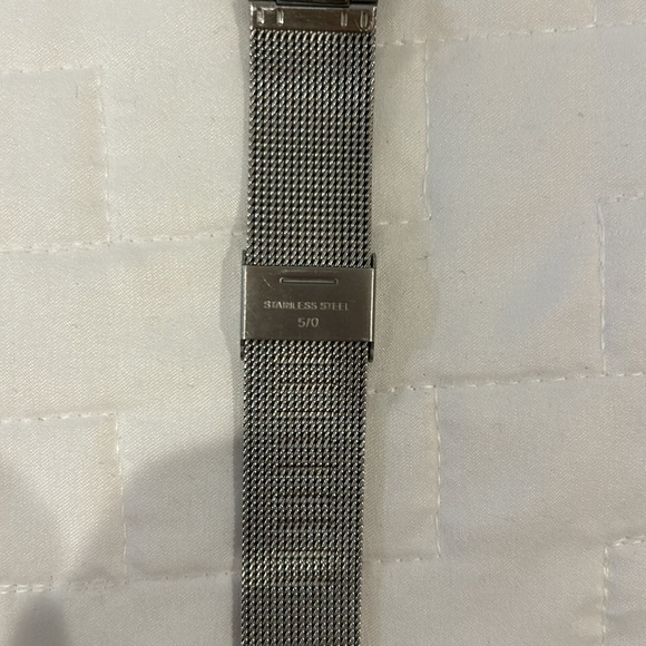 Stainless steel Swatch watch with extra battery. - Picture 3 of 7